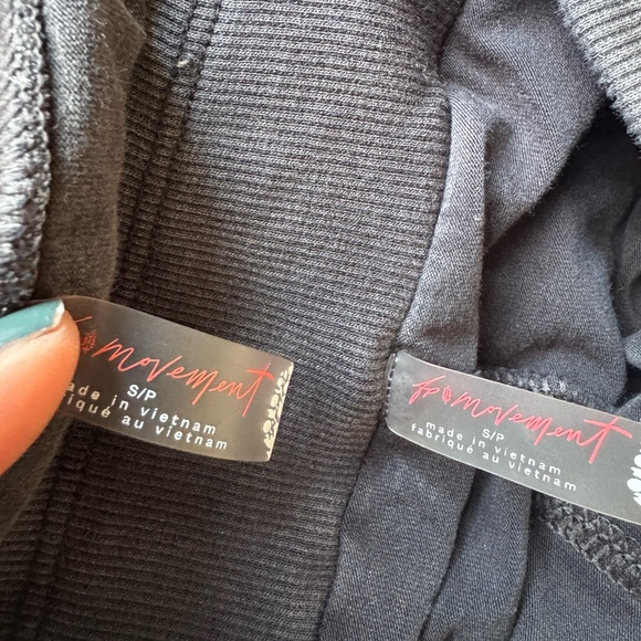 *SOLD* Free People Movement Hot Shot Skort set - Picture 3 of 4